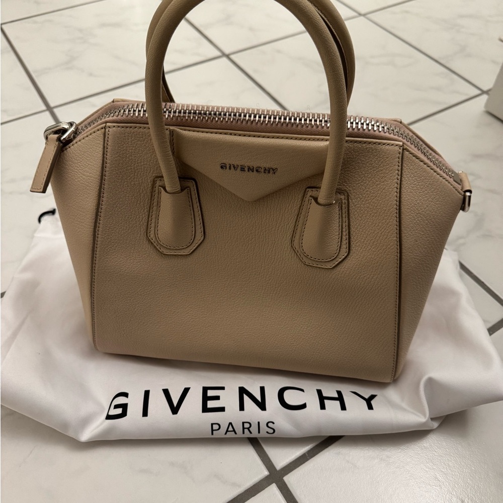 Givenchy Antigone Leather Handbag